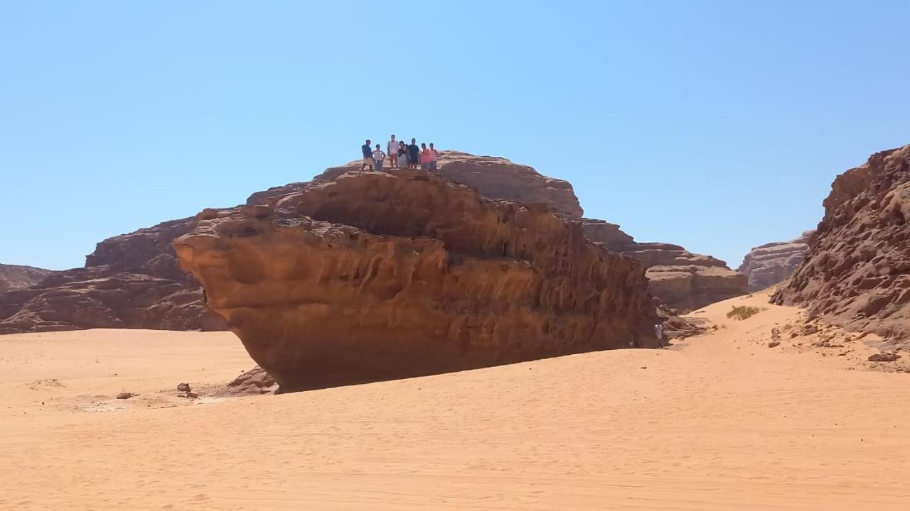 Al Raha Luxury Camp Hotel Wadi Rum Exterior photo
